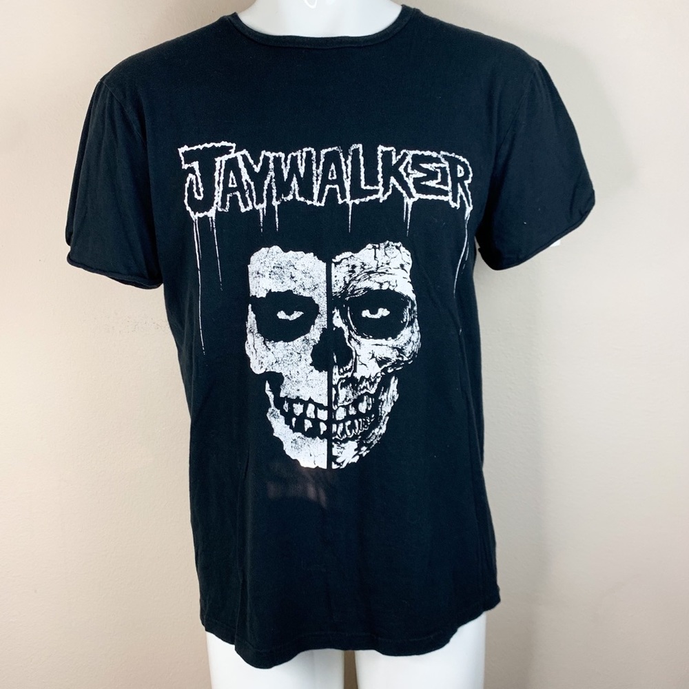JayWalker World Tour 90’s Skull Shirt